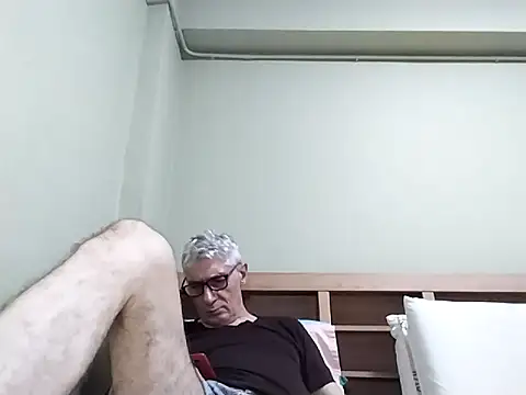 BIGUNCUTHARDCOCK online show from 12/20/25, 02:24