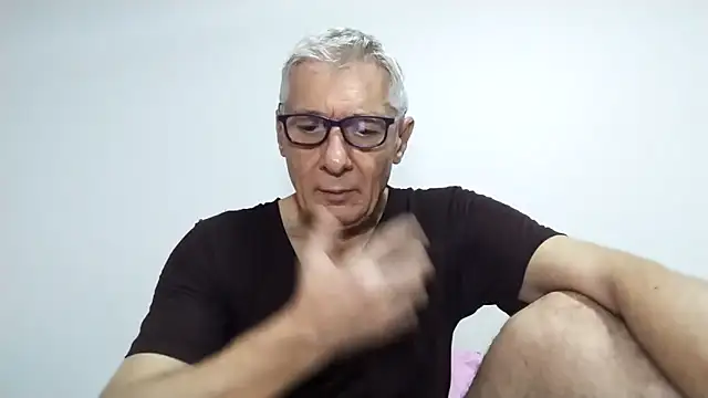 BIGUNCUTHARDCOCK online show from 04/17/26, 12:46