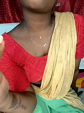 Snapshot of tamilachi4u chatting on 01/02/25, 04:46 tamilachi4u online show from 01/02/25, 04:46