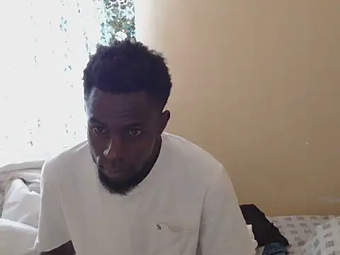 Snapshot of large_blackdick chatting on 09/14/25, 01:21 large blackdick online show from 09/14/25, 01:21