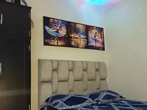 Angellyg online show from 04/19/26, 12:33