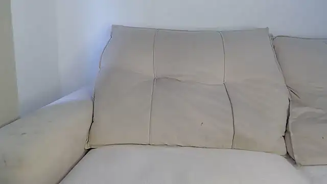 AninhaSampaio online show from 12/04/25, 07:55