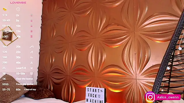 Aliceowenn online show from 03/05/25, 09:04