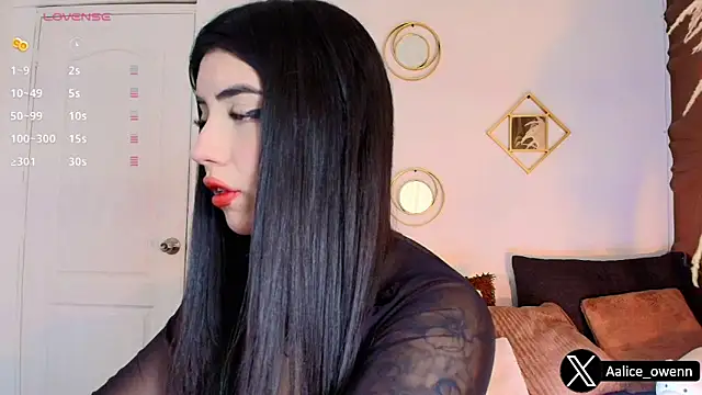 Aliceowenn online show from 09/19/25, 09:04