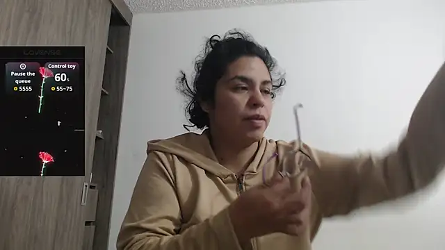 Anne purple online show from 12/04/25, 03:54