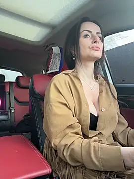 Snapshot of _AHHA_ chatting on 10/30/25, 08:16 AHHA online show from 10/30/25, 08:16