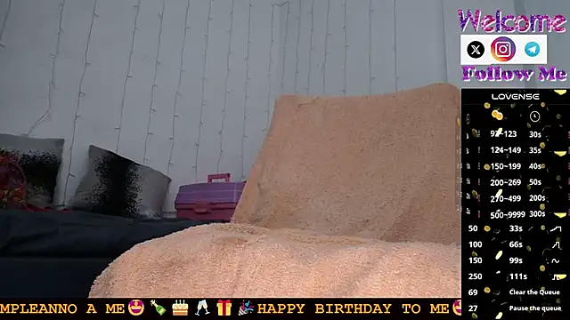 Snapshot of SofiaMadisson chatting on 02/04/25, 07:44 SofiaMadisson online show from 02/04/25, 07:44