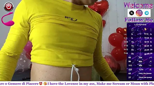 Snapshot of SofiaMadisson chatting on 02/12/25, 01:06 SofiaMadisson online show from 02/12/25, 01:06