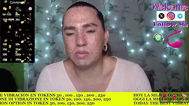 Snapshot of SofiaMadisson chatting on 03/11/25, 09:15 SofiaMadisson online show from 03/11/25, 09:15