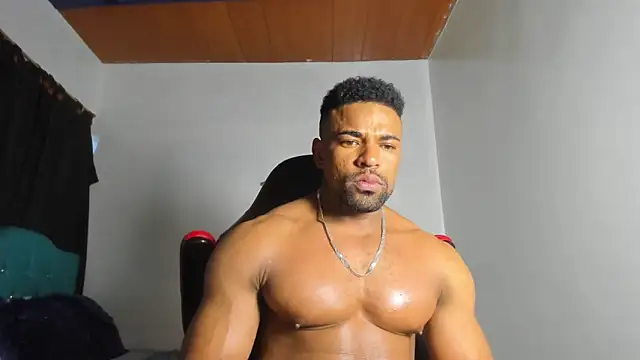 estebanlobo- online show from 09/25/25, 12:14