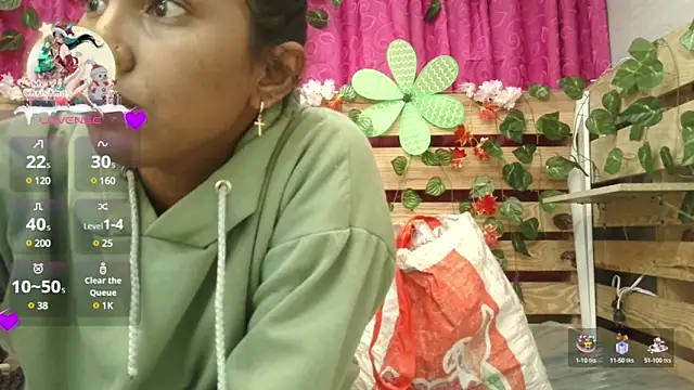 Snapshot of Elsa_Parisi chatting on 12/29/24, 03:46 Elsa Parisi online show from 12/29/24, 03:46