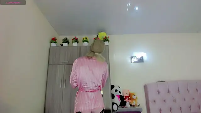 Victoria Kastelo online show from 12/12/24, 07:26