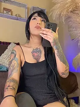 Snapshot of Sweetie_Arianna chatting on 09/10/25, 02:11 Sweetie Arianna online show from 09/10/25, 02:11