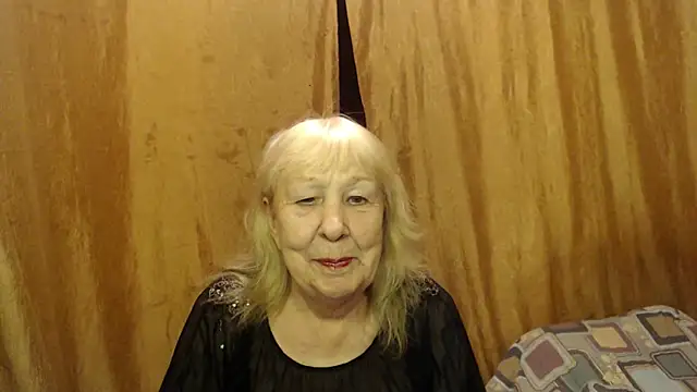  Estelitta 5 online show from 12/18/24, 11:19