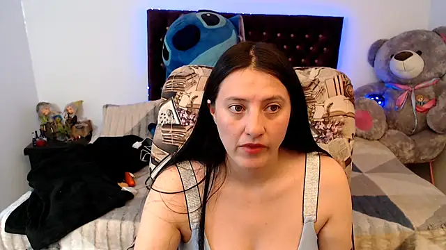 Lorenahot 06 online show from 04/22/26, 06:20