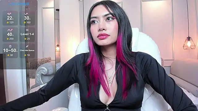 Snapshot of AzuraKindong chatting on 02/17/25, 10:58 AzuraKindong online show from 02/17/25, 10:58