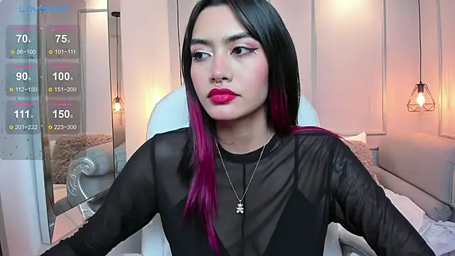 Snapshot of AzuraKindong chatting on 02/21/25, 07:43 AzuraKindong online show from 02/21/25, 07:43