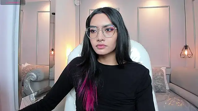 Snapshot of AzuraKindong chatting on 11/06/25, 07:04 AzuraKindong online show from 11/06/25, 07:04