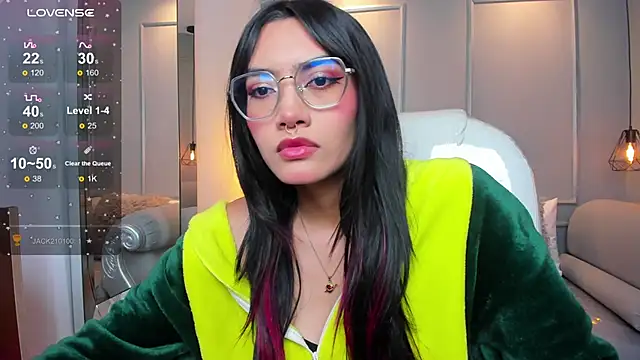 Snapshot of AzuraKindong chatting on 11/14/25, 07:45 AzuraKindong online show from 11/14/25, 07:45