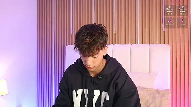 Tomy Rox online show from 04/04/26, 07:44