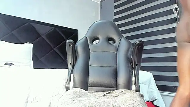 Dancelwashington online show from 02/13/25, 08:34