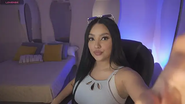 sarawinstone online show from 02/17/26, 08:04