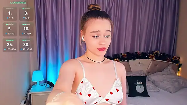 Snapshot of CedelKyngi chatting on 01/13/25, 10:36 CedelKyngi online show from 01/13/25, 10:36