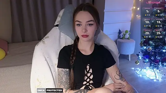 kate leoo online show from 12/16/24, 01:43