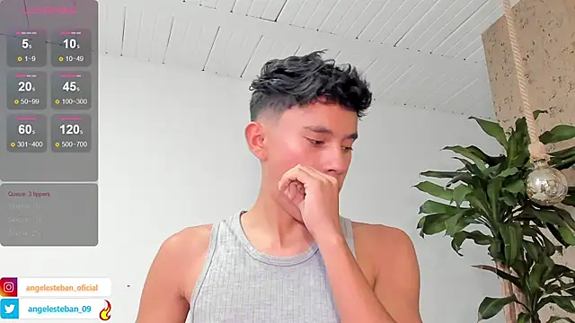 Angel esteban fx online show from 01/31/25, 07:07