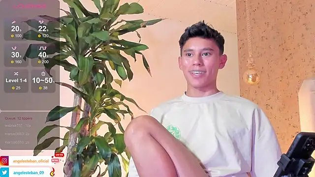 Angel esteban fx online show from 02/08/25, 10:07