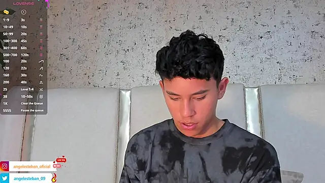 Angel esteban fx online show from 02/22/25, 07:12