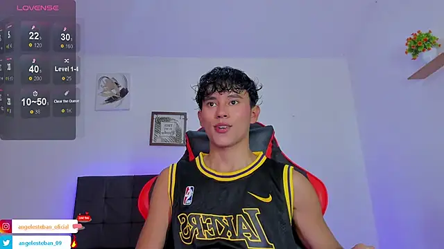 Angel esteban fx online show from 10/08/25, 03:48