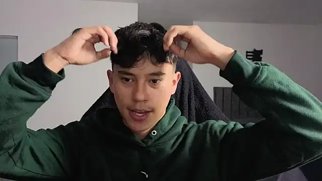 Snapshot of Angel_esteban_fx chatting on 06/09/26, 07:25 Angel esteban fx online show from 06/09/26, 07:25