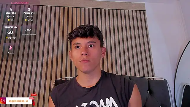 Snapshot of Angel_esteban_fx chatting on 07/02/26, 06:25 Angel esteban fx online show from 07/02/26, 06:25