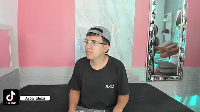 aron alexa online show from 01/18/25, 01:29