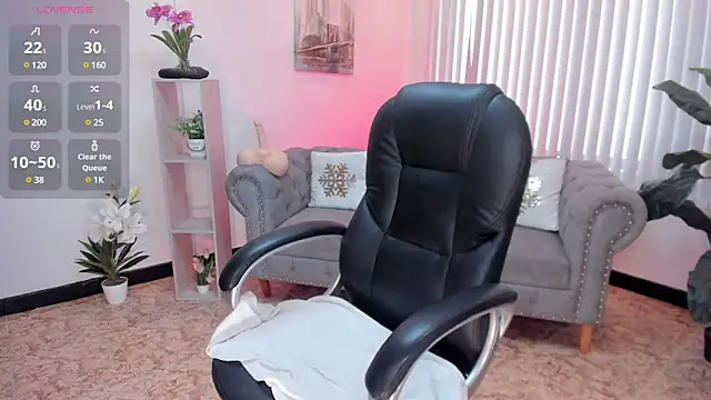 Aida adams online show from 01/30/25, 08:31