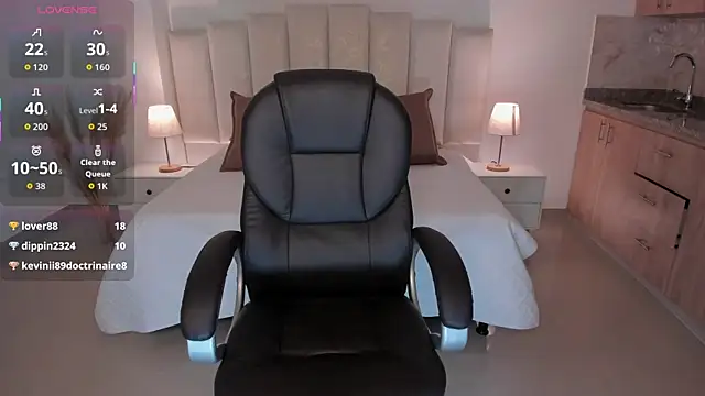 Aida adams online show from 11/29/25, 03:15