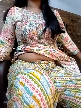 Snapshot of Anamika_24 chatting on 10/23/25, 04:23 Anamika 24 online show from 10/23/25, 04:23