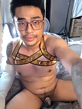 Snapshot of Asianhif chatting on 02/15/26, 06:21 Asianhif online show from 02/15/26, 06:21