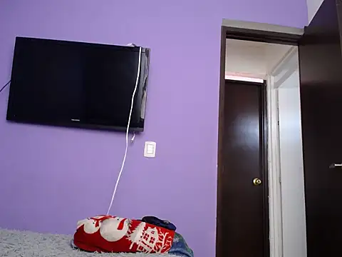 Laura martin  online show from 02/01/26, 06:39