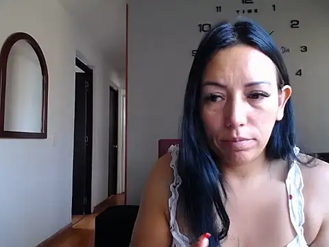 Laura martin  online show from 02/05/26, 12:10