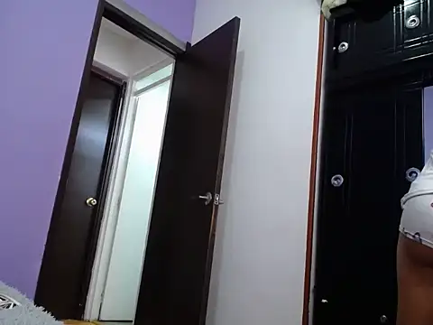 Laura martin  online show from 04/20/26, 11:24