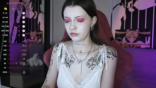 prettybones online show from 01/02/25, 11:09