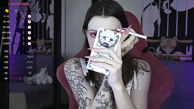 prettybones online show from 01/04/25, 12:38