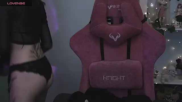 prettybones online show from 04/23/26, 08:24