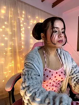 Juanelopez1 online show from 10/27/25, 01:31