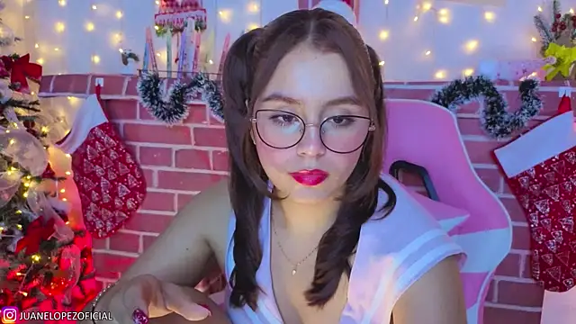 Juanelopez1 online show from 12/05/25, 05:05