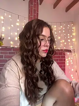 Juanelopez1 online show from 02/02/26, 12:09