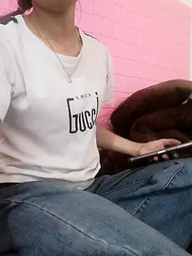 -Almira- online show from 09/24/25, 02:37