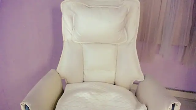   18Angel   online show from 11/13/25, 07:24